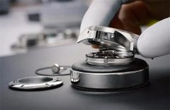 格林汉姆手表表蒙有划痕解决技巧集锦